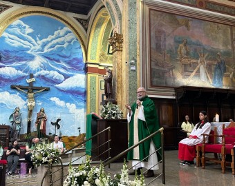 Santa Missa e Sessão de Autógrafos com Padre Luís Erlin na Paróquia São José do Ipiranga