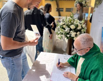 Santa Missa e Sessão de Autógrafos com Padre Luís Erlin na Paróquia São José do Ipiranga