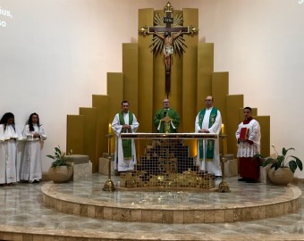 Comunidade São João Paulo II, e Paróquia N. S. do Paraíso, em Jacareí (SP) 