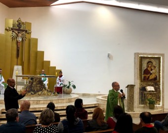 Comunidade São João Paulo II, e Paróquia N. S. do Paraíso, em Jacareí (SP) 