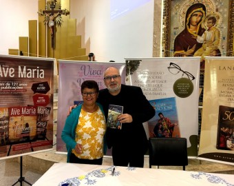 Comunidade São João Paulo II, e Paróquia N. S. do Paraíso, em Jacareí (SP) 
