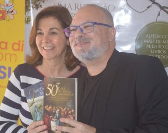 Comunidade São João Paulo II, e Paróquia N. S. do Paraíso, em Jacareí (SP) 