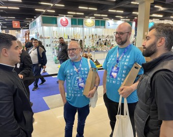 Sessão de autógrafos na ExpoCatólica 2023