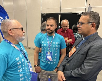 Sessão de autógrafos na ExpoCatólica 2023