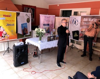 Comunidade São João Paulo II, e Paróquia N. S. do Paraíso, em Jacareí (SP) 