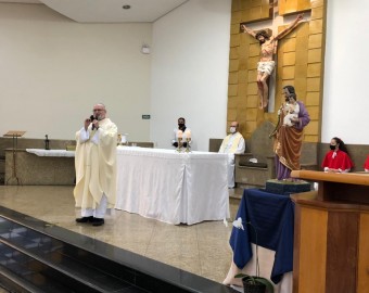 Santuário Nossa  Senhora do Carmo - Jacareí (SP) - Diocese de São José dos Campos (SP)