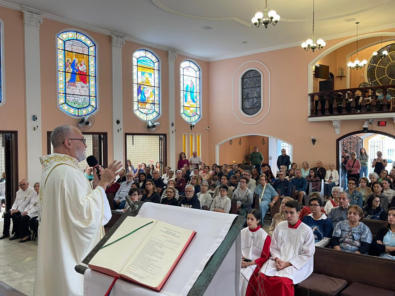 Missão com Padre Luís Erlin na Paróquia Imaculada Conceição - Rio de Janeiro