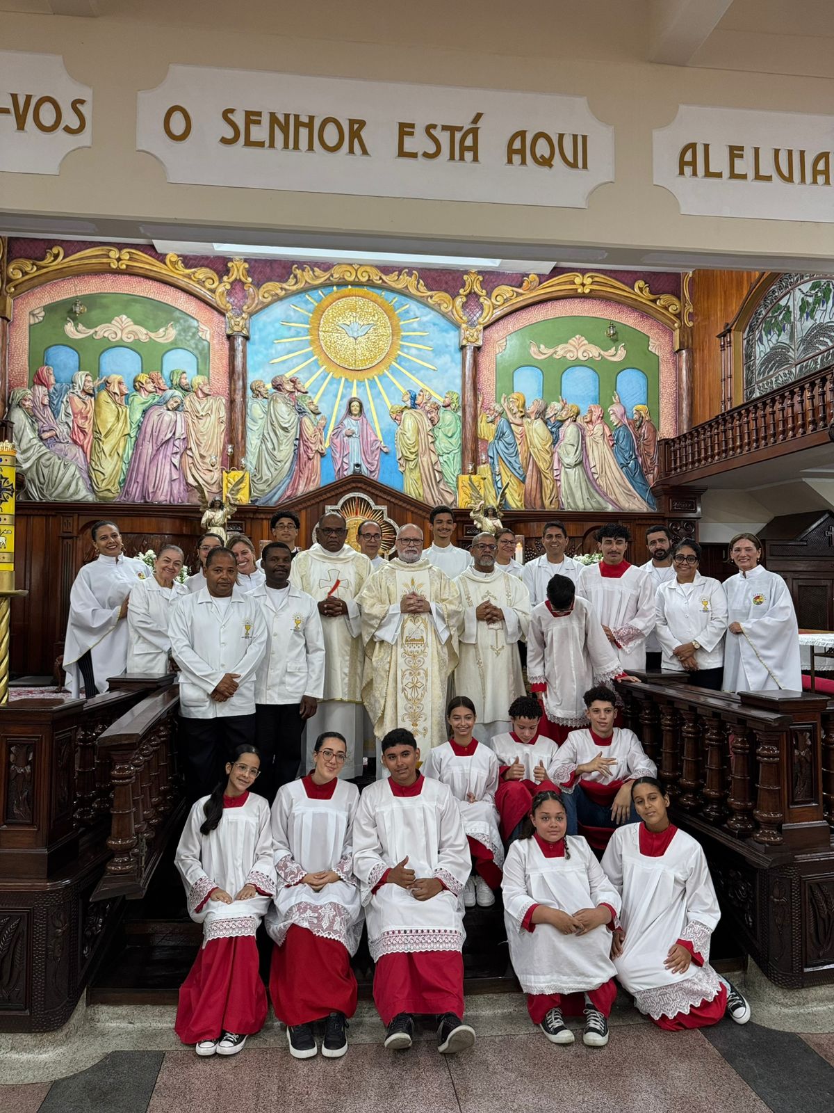 Santa Missa e Sessão de Autógrafos na Paróquia São Francisco de Assis em Cubatão-SP