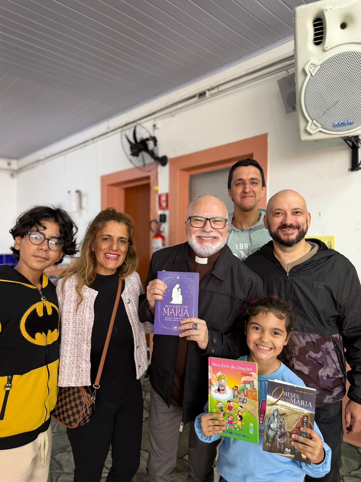 Santa Missa e Sessão de Autógrafos na Paróquia Nossa Senhora do Bom Conselho- Vila Prel- SP