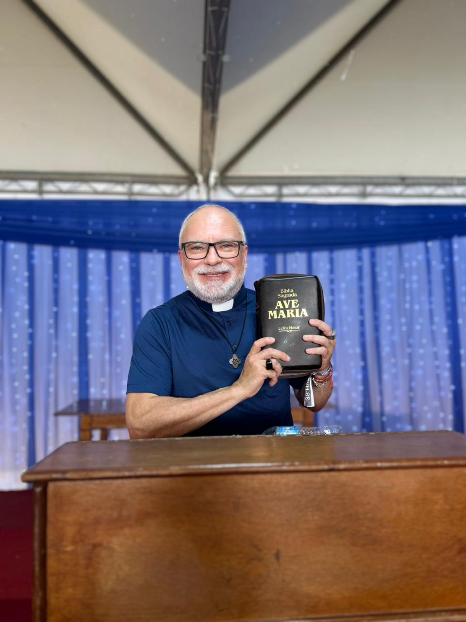 Missão com Padre Luís Erlin no evento HALLEL 2025 em Franca- SP