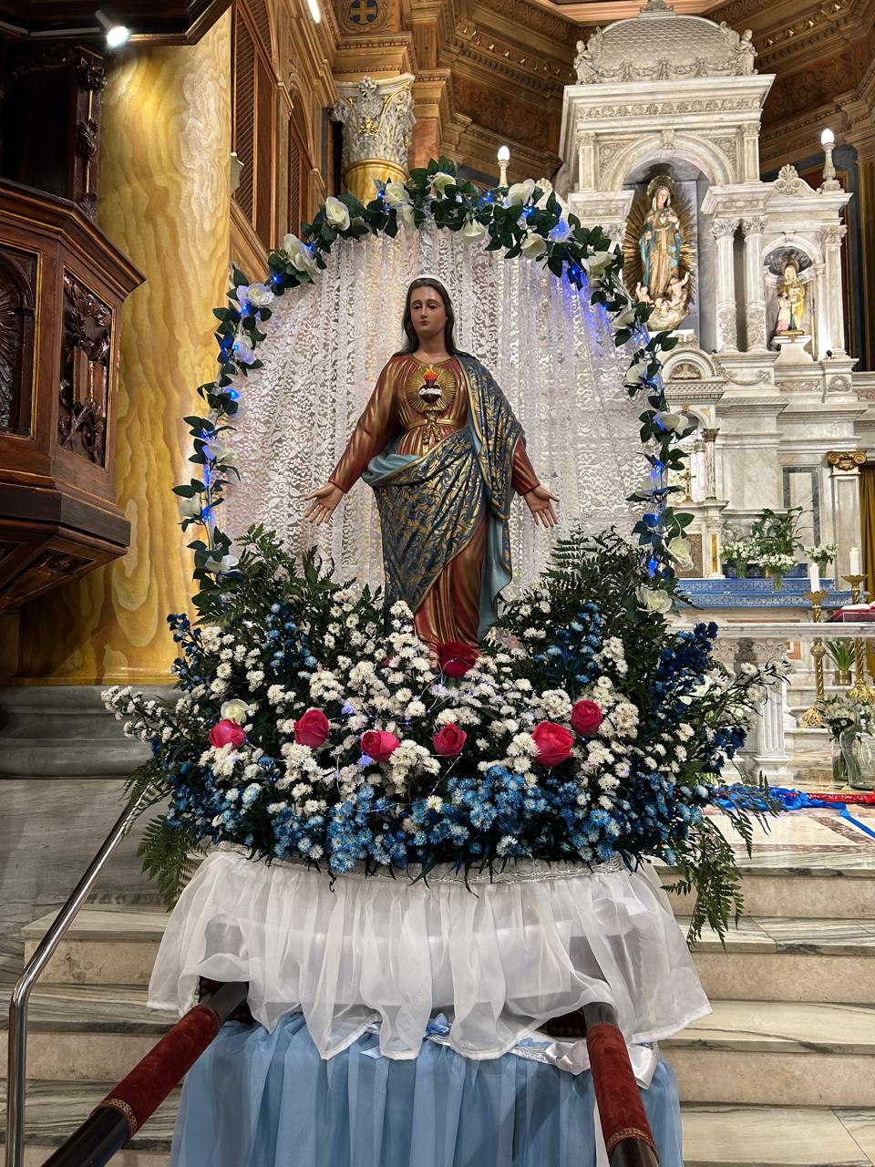 Santa Missa e Sessão de Autógrafos com Padre Luís Erlin - Paróquia e Santuário Imaculado Coração de Maria- São Paulo- SP